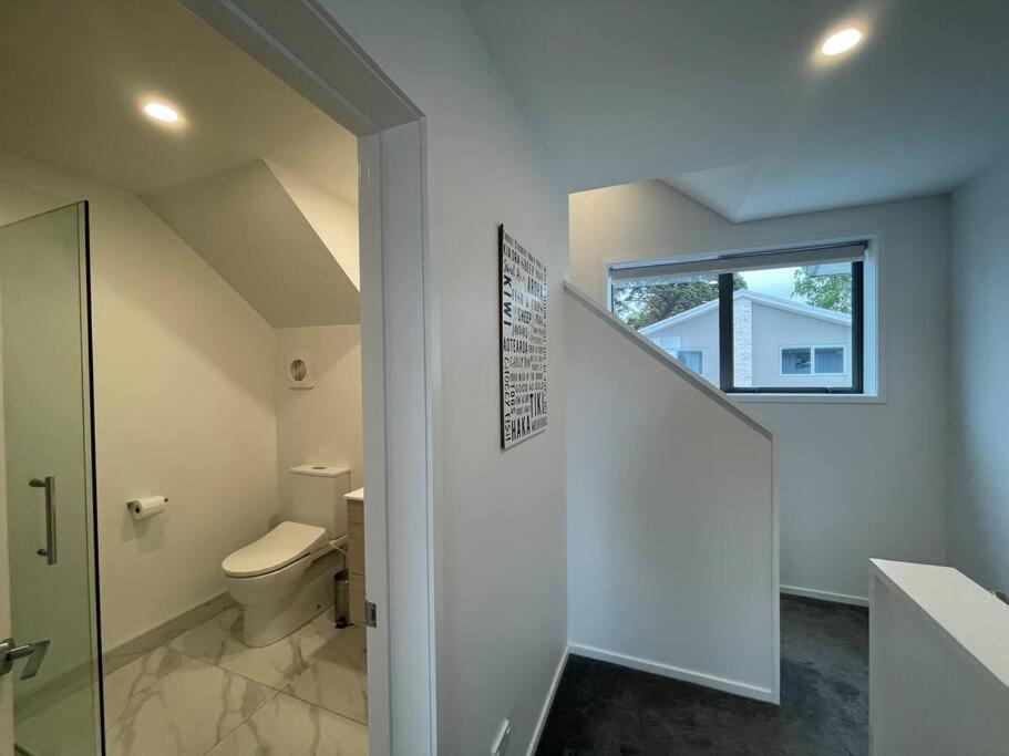 Parkside Retreat - 3 Beds -Sleeps 6 Near Westfield Villa Крайстчърч Екстериор снимка