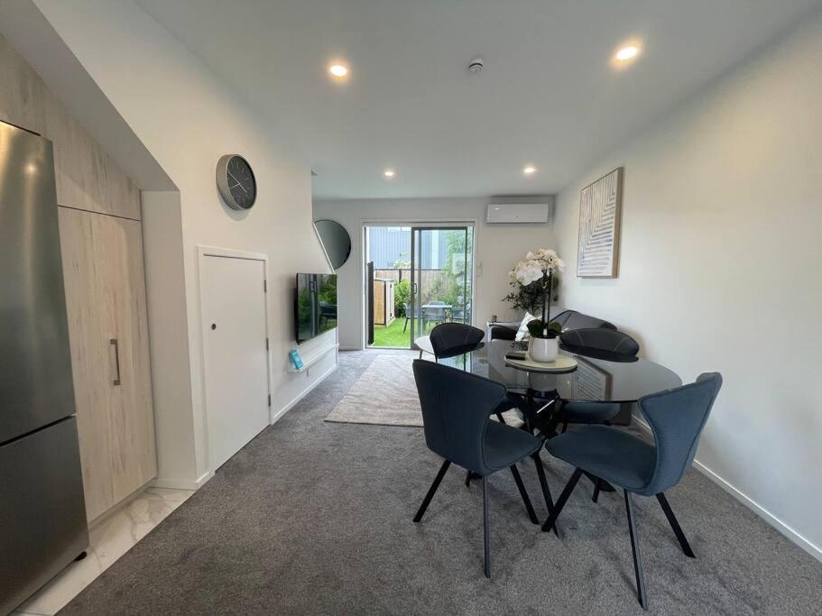 Parkside Retreat - 3 Beds -Sleeps 6 Near Westfield Villa Крайстчърч Екстериор снимка