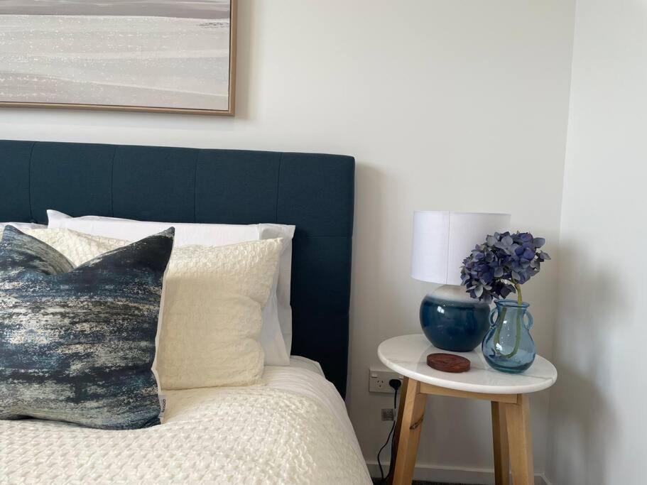 Parkside Retreat - 3 Beds -Sleeps 6 Near Westfield Villa Крайстчърч Екстериор снимка
